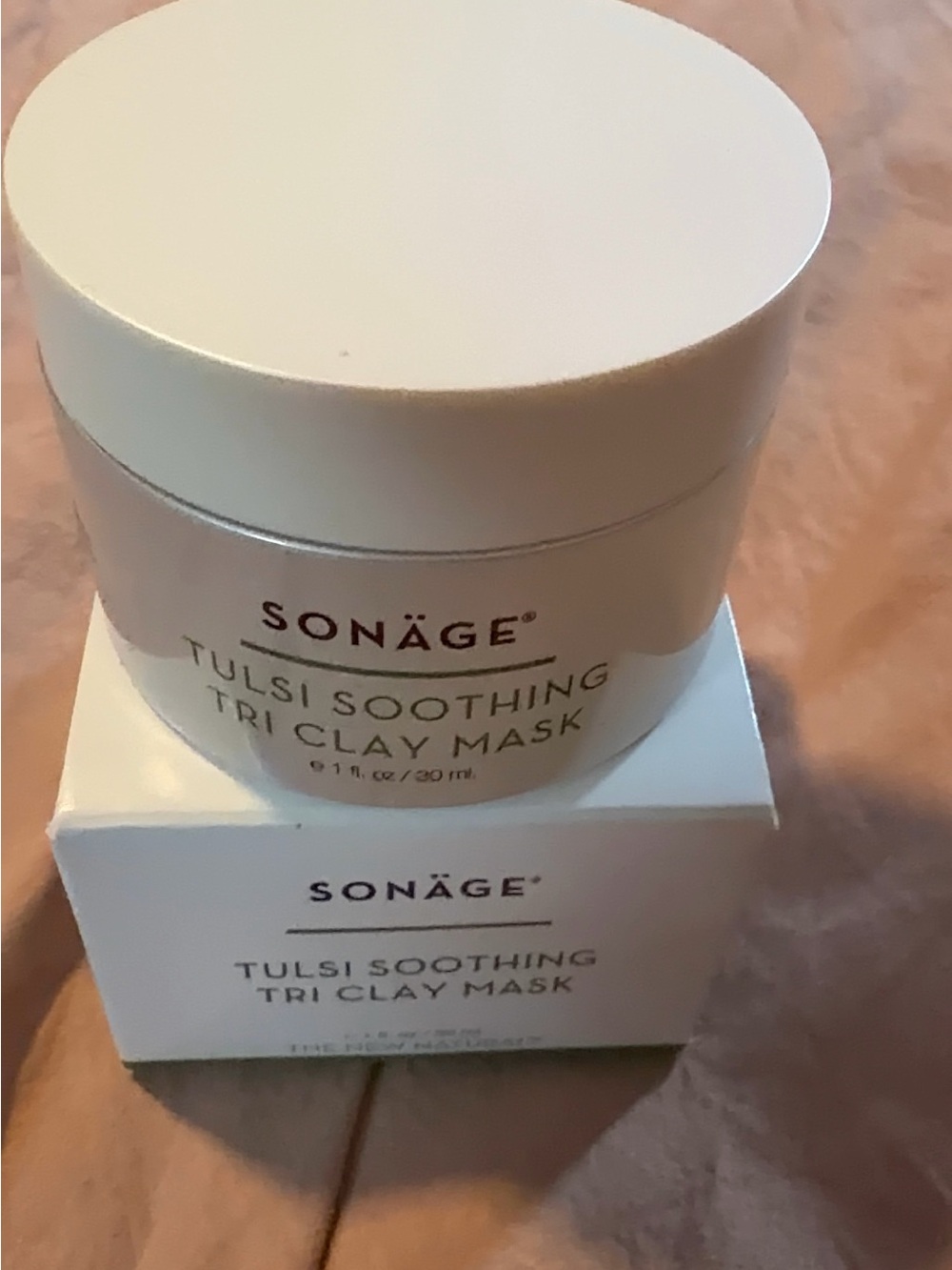 Sonäge Tulsi Soothing Tri Clay Mask — White